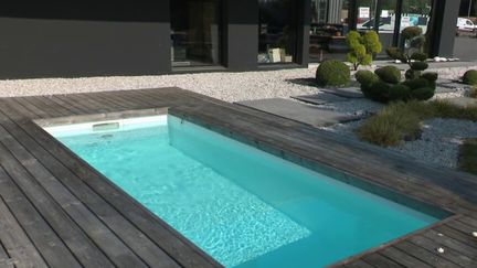 Vacances d'été : l'engouement des particuliers pour les piscines