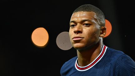 Football : le PSG refuse l'offre de 160 millions d'euros du Real Madrid pour le transfert de Kylian Mbappé