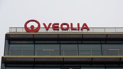 Le siège du groupe Veolia, à Aubervilliers (Seine-Saint-Denis), le 23 janvier 2017.&nbsp; (ERIC PIERMONT / AFP)