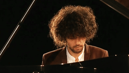 le pianiste Simon Ghraichy au festival Labeaume en musiques (Ardèche)
 (France 3 / Culturebox )