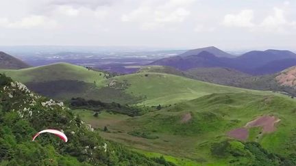 Puy-de-Dôme : les coulisses d’un volcan endormi (FRANCE 2)