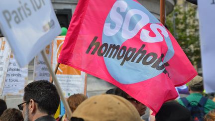 L'association SOS Homophobie manifeste régulièrement pour dénoncer l'homophobie et la transphobie. (ALPHACITIZENEYE ACE / CROWDSPARK)