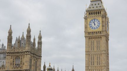 L'horloge de Big Ben, à Londres (Royaume-Uni), le 11 novembre 2022.&nbsp; (RASID NECATI ASLIM / ANADOLU AGENCY / AFP)