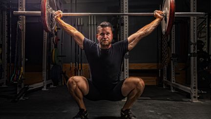 Qui l'eût cru ? Les accros aux haltères et autres amateurs d'aquagym ont de sérieuses chances de vivre plus longtemps.&nbsp; (KEN REDDING / THE IMAGE BANK RF / GETTY IMAGES)