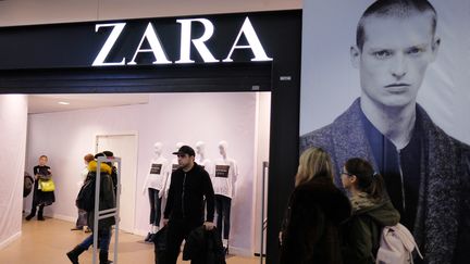 Un magasin Zara en Russie, le 21 janvier 2017. (NATALIA SELIVERSTOVA / SPUTNIK / AFP)