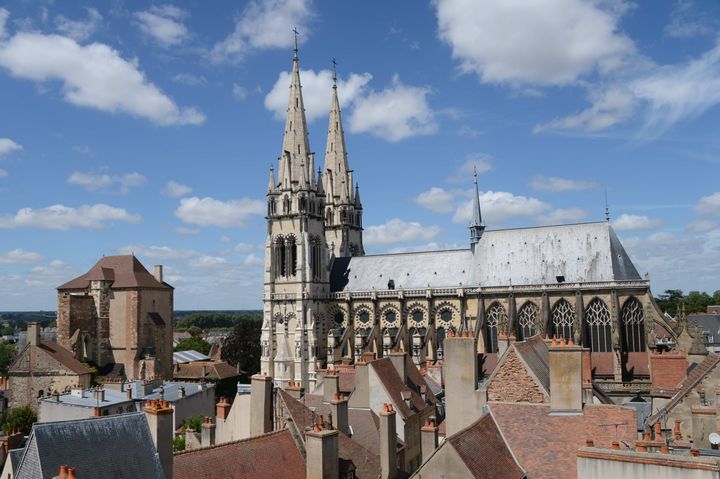 Moulins, sa tour "la Malcoiffée" et sa cathédrale (JEAN-MARC TEISSONNIER)