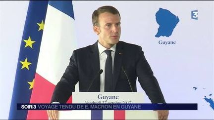 Emmanuel Macron a tenu une conférence de presse vendredi en Guyane. (FRANCE 3)