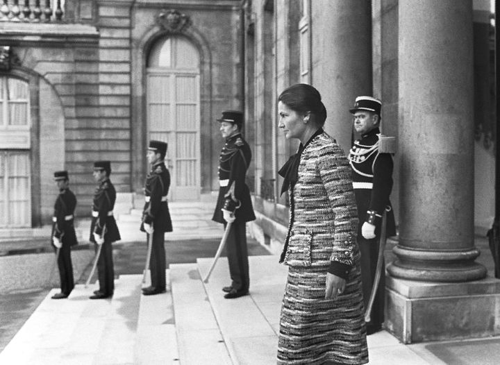 Recit Ces Exces M Ont Servie Novembre 1974 L Intense Bataille De Simone Veil Pour La Depenalisation De L Avortement