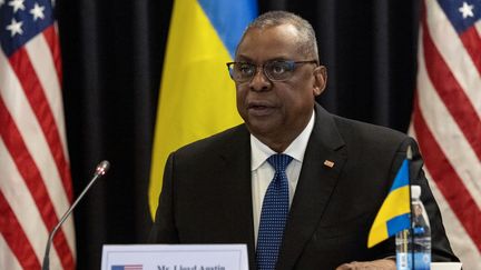 Le secrétaire à la Défense américain, Lloyd Austin, à l'issue de la réunion de Ramstein (Allemagne), avec un groupe réunissant 54 pays alliés de l'Ukraine, le 20 janvier 2023. (HANNES P ALBERT / DPA / AFP)