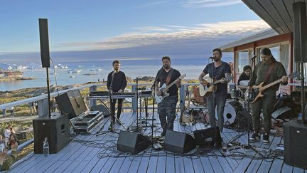 Nanook en concert à l'hotel Arctic d'Illulissat en juin 2021 (©Marie Hervieu)