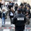 Un policier en faction lors de la marche r&eacute;publicaine du 11 janvier 2015 &agrave; Paris.&nbsp; (JOEL SAGET / AFP)