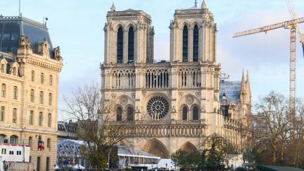 franceinfo junior. Qui a reconstruit Notre-Dame de Paris ?