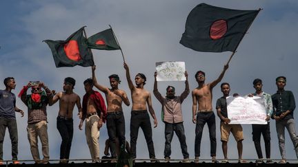 Démission de la Première ministre, heurts meurtriers... Que se passe-t-il au Bangladesh, où des manifestations tournent à l'insurrection ?