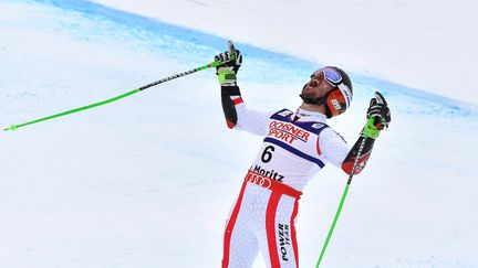 Marcel Hirscher exulte après avoir décroché son premier titre de champion du monde en slalom géant.  (DIMITAR DILKOFF / AFP)