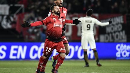 L'attaquant dijonnais Frédéric Sammaritano exulte après son égalisation face à Monaco. (JEFF PACHOUD / AFP)