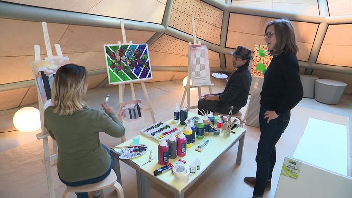 Le couple d'artistes peut désormais travailler tranquillement, soutenu par les équipes du Frac. (CAPTURE D'ÉCRAN FRANCE 3)