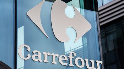 Distribution ; Carrefour va supprimer 1 200 psotes