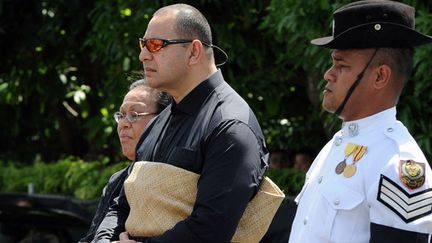 Tupou VI, le frère cadet du défunt pendant la procession. (AFP PHOTO / Torsten BLACKWOOD)