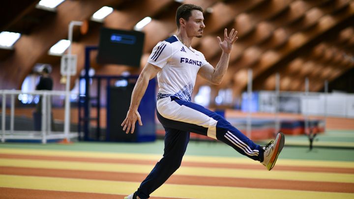 Dimitri Jozwicki répète ses gammes à l'entraînement à l'Insep, le 7 février 2023. (DIDIER ECHELARD)