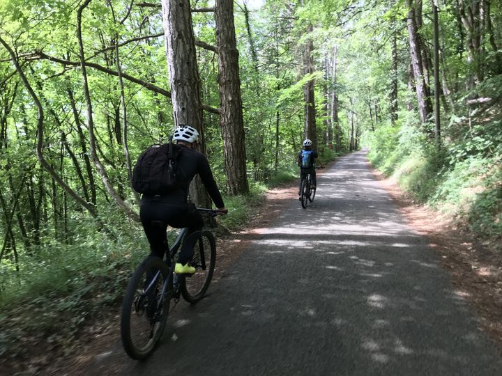 Pour cet été si particulier, l'agglomération de Besançon veut attirer les touristes grâce aux sports nature. (JÉRÔME VAL / FRANCE-INFO)