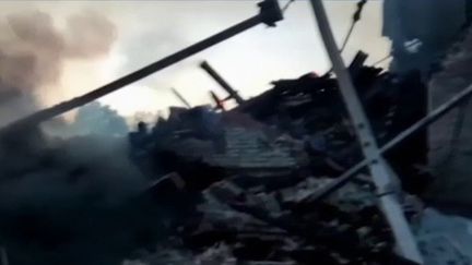 Guerre en Ukraine : une école dans laquelle s'étaient réfugiés des civils est bombardée dans le Donbass