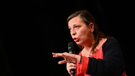 Léa Filoche, deputy mayor of Paris in charge of solidarity, in Paris on January 10, 2023. (CHRISTOPHE ARCHAMBAULT / AFP)