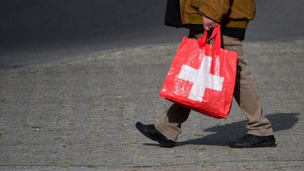 B&acirc;le-Campagne est d&eacute;sormais le cinqui&egrave;me canton suisse &agrave; abolir le forfait fiscal. (FABRICE COFFRINI / AFP)