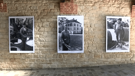 30 clichés de Robert Doisneau sont actuellement exposés à Bercy jusqu'au 2 octobre. 
 (capture d&#039;écran France 3 / Culturebox)