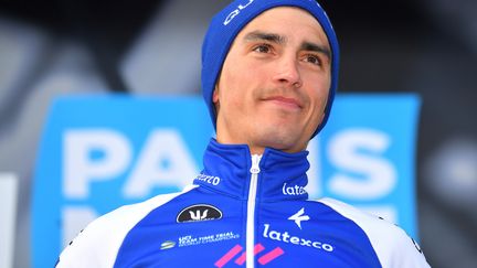 Julian Alaphilippe sur le podium de Paris-Nice (DE WAELE TIM / TDWSPORT SARL)