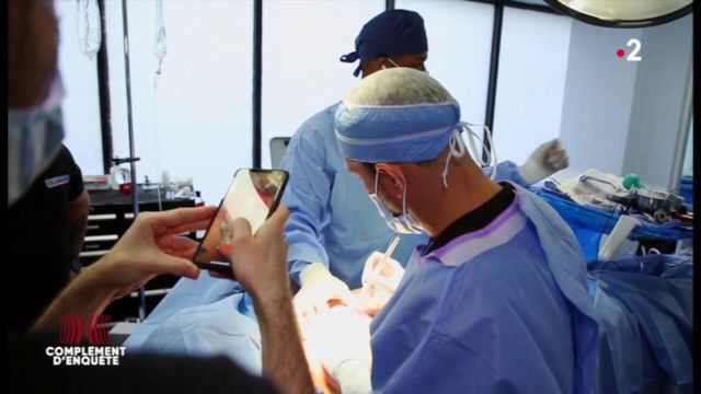 Video Dr Miami Le Chirurgien Esthetique Qui Partage Ses Operations En Direct Sur Snapchat