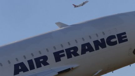 &nbsp; (Air France réunit l'ensemble des syndicats mardi © REUTERS/Jacky Naegelen)