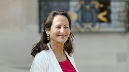 La ministre de l'Ecologie S&eacute;gol&egrave;ne Royal au palais de l'Elys&eacute;e, &agrave; Paris, le 10 septembre 2014. (PATRICK KOVARIK / AFP)