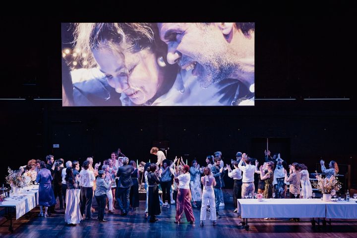 La pièce "Sur l’autre rive" d’Anton Tchekhov, mis en scène par Cyril Teste au Théâtre Nanterre-Amandiers. (SIMON GOSSELIN)