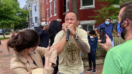 Frédéric Yonnet offre un concert hebdomadaire aux habitants de son quartier de Washington. Mai 2020 (GREGORY PHILIPPS / RADIO FRANCE)