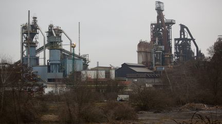 Les hauts fourneaux du site ArcelorMittal de Florange (Moselle), le 24 f&eacute;vrier 2012. (J.B. LE QUERE / MAXPPP)