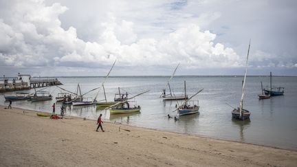 Une plage de la ville de Nampula (Mozambique), le 31 décembre 2022. (JUAN LUIS ROD / ANADOLU AGENCY / AFP)