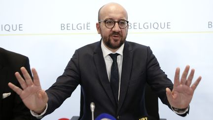 Le Premier ministre belge, Charles Michel, s'exprime lors d'une conférence de presse, le 21 novembre 2015, à Bruxelles. (FRANCOIS LENOIR / REUTERS)