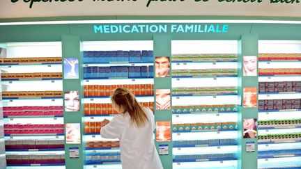 Vente de médicaments à l'unité : Ce serait utile pour tout le monde, on  remplirait moins nos pharmacies à la maison et on ne jetterait pas