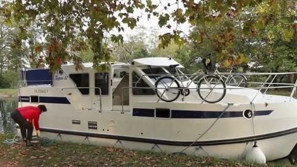 Tourisme : des vacances sur une péniche en Saône-et-Loire