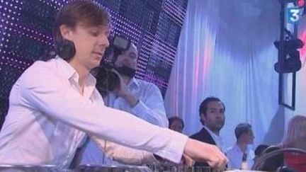 Martin Solveig : De Sainte-Croix de Neuilly...à la Croisette
 (Culturebox)