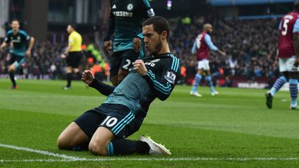 Eden Hazard en mode buteur