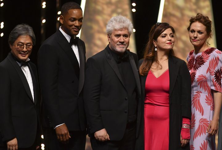 Pedro Almodovar et son jury
 (ALBERTO PIZZOLI / AFP)