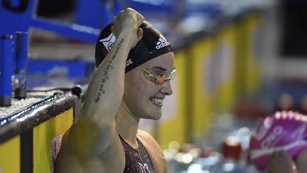 La nageuse française Mélanie Hénique heureuse aux championnats de France (STEPHANE KEMPINAIRE / KMSP)