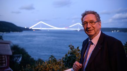 Michel Virlogeux, architecte français, est l'un des deux concepteurs du pont Sultan Selim 1er. (OZAN KOSE / AFP)