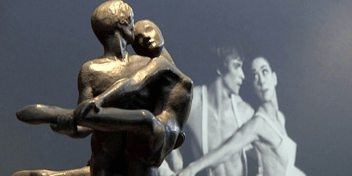 La statue Noureev et Margot Fonteyn devant ses modèles
 (France 3 / Culturebox)