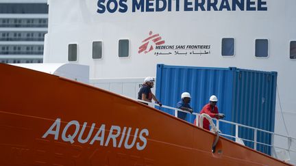 L'"Aquarius", le 15 août 2018, lors de son arrivée à Malte.&nbsp; (MATTHEW MIRABELLI / AFP)