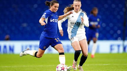 Chelsea player Jessie Fleming in the duel with Julie Dufour, November 23, 2023. (JOHN WALTON / MAXPPP)