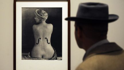 Après Dali, le musée Baron Martin de Gray garde le surréalisme à l'affiche avec une exposition consacrée à Man Ray. (FACUNDO ARRIZABALAGA  / EPA / MAXPPP)