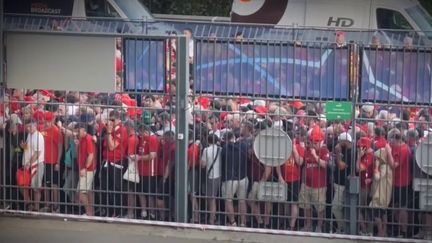 Débordements au Stade de France : la destruction des images des vidéos de surveillance relance la polémique