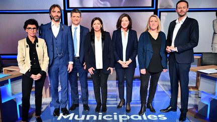 Les candidats aux élections municipales à Paris, lors d'un débat télévisé, le 10 mars 2020.&nbsp; (CHRISTOPHE ARCHAMBAULT / AFP)